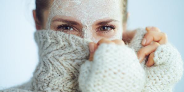 Huit conseils pour une peau hydratée et un teint éclatant en hiver.