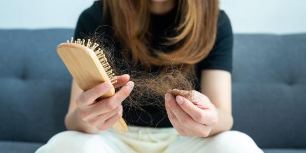 Chute de cheveux saisonière