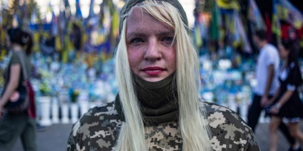 Tatou Ania soldate en Ukraine