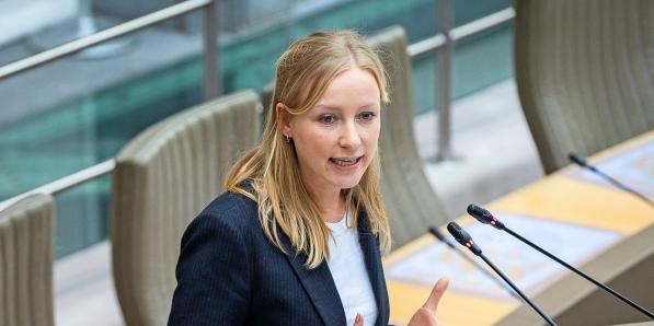 MELISSA DEPRAETERE.