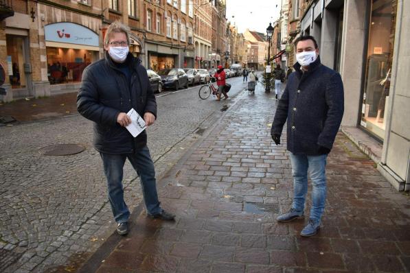Schepenen Ives Goudeseune en Diego Desmadryl in de Boterstraat.©TOGH TOGH