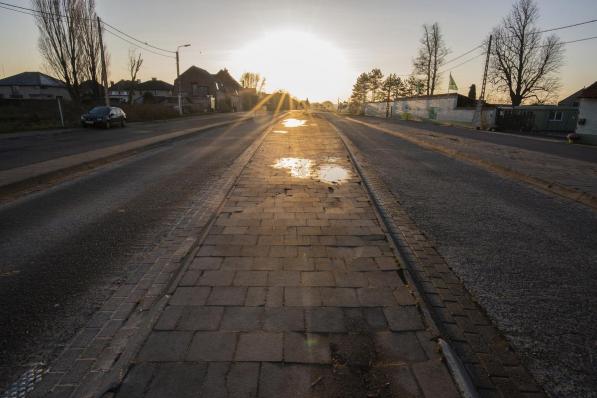 De Frans-Vlaanderenweg ter hoogte van het Abelestationsplein.©MICHAEL DEPESTELE MD