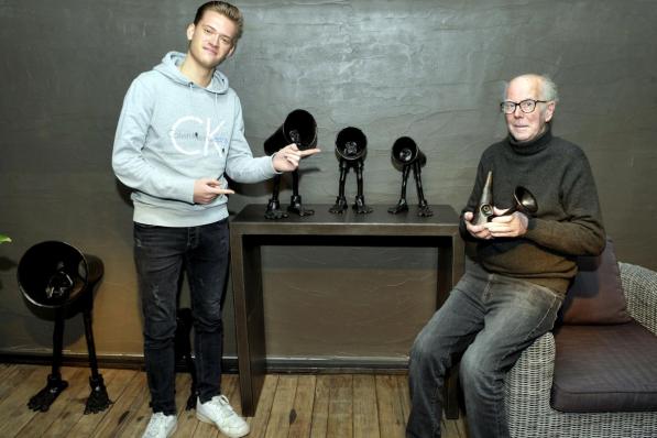 Kunstenaar Marc Claerhout sprak met zanger Jérémie Vrielynck, die een Loftrompet in de categorie ‘Doorbraak’ kan winnen. (foto FODI)©PATRICK DEPYPERE