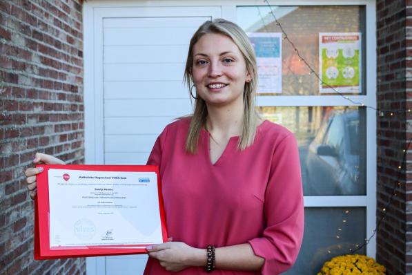 Diëtiste Saartje Hermie uit Wingene haalde haar diploma als menopauzeconsulent en is de enige in de regio. (foto KV)