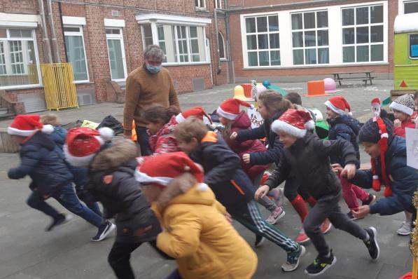 De sponsorkerstloop in De Wegwijzer.©FODI