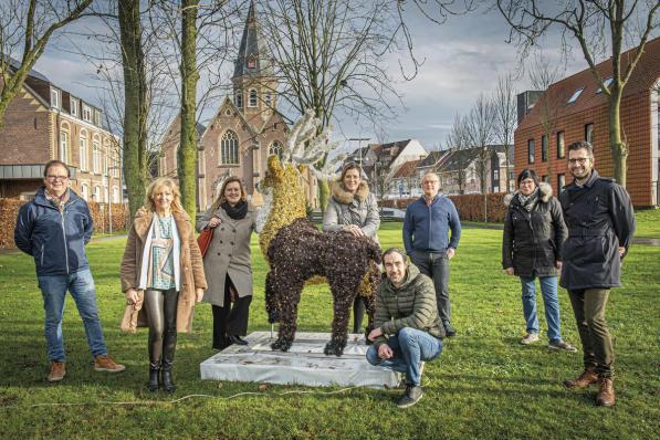 Alexander Ally, Gwendolyn Vandermeersch, Veerle Cool, Evelien Wyffels, Brecht Heemeryck, Chris Snauwaert, Ilse Peperstraete en Dries Breyne.©JOKE COUVREUR (foto JCR)