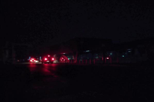 Aan het Kortrijkse station was het even pikdonker.© AN