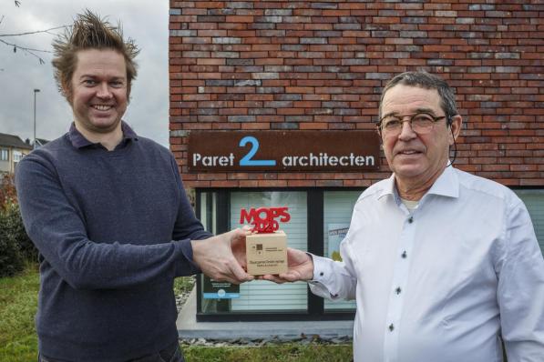 Een MOP-award voor architecten Thomas en Johan Paret. (foto JS)©jan_stragier;Jan Stragier Jan Stragier