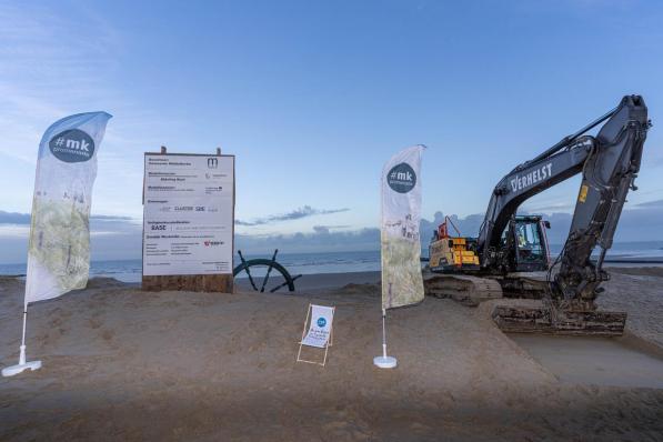 De vernieuwingswerken aan de Westendse zeedijk zijn gestart.© LC