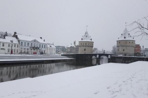 In Kortrijk lag er enkele weken geleden al een fijn sneeuwtapijt.© Belga