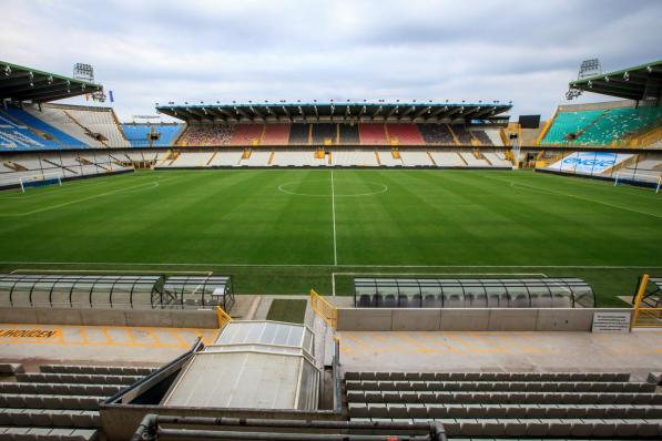 Het Jan Breydel stadion is volgens Binnenlandse Zaken niet meer veilig en zou in 2023 moeten sluiten.© Davy Coghe