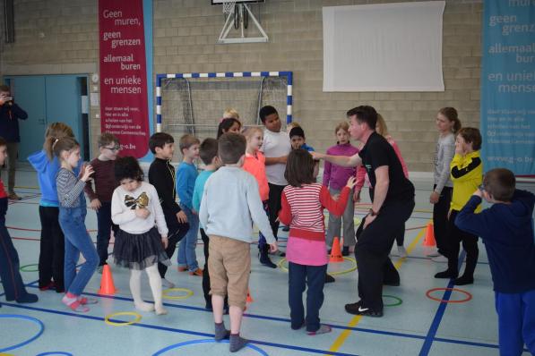 Alle indoor activiteiten voor kinderen worden in Oudenburg opgeschort.© Archief Belga