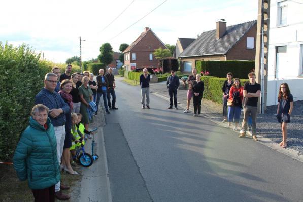 De buren van de Drogenboomstraat zijn de hardrijders beu en trokken vorige zomer met een petitie naar het stadsbestuur.© PNW