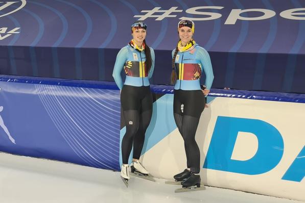 Stien Vanhoutte en Sandrine Tas vinden in Thialf in Heerenveen hun tweede thuis.© PR