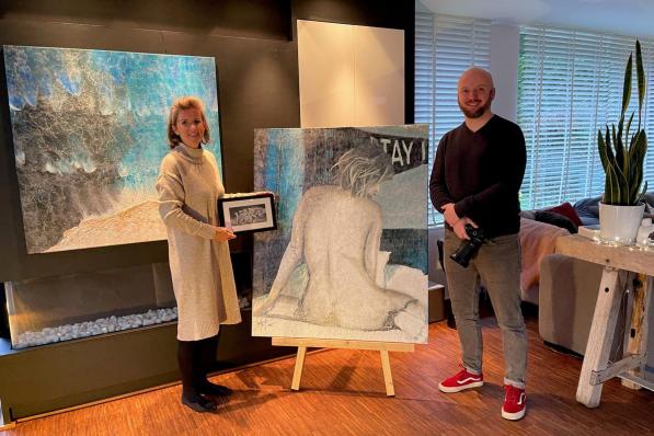 Kunstenares Barbara Tas en fotograaf Kristof Claeys willen koppels een bijzonder valentijngeschenk geven.© AVH