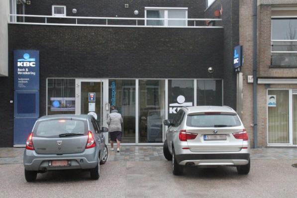Op 11 februari sluit het kantoor van KBC in de Kasteelstraat, nochtans een goed draaiend hoofdkantoor in Langemark.© pco