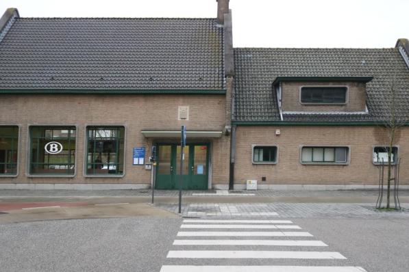 Diksmuide is een van de 44 stations in Vlaanderen waarvan de loketten moeten sluiten.©type=