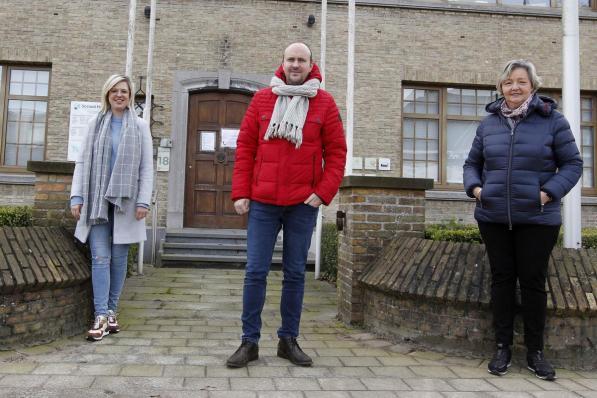 We zien van links naar rechts Sofie Bonny, Stijn Ramboer en Katrien Anseeuw. (foto Coghe)©GINO COGHE Foto Coghe