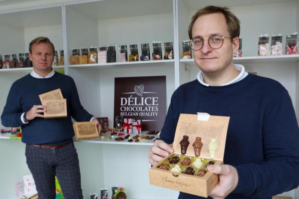 Peter en Tom Lingier van de firma Délice met de chocoladebegijntjes.©Peter MAENHOUDT PM