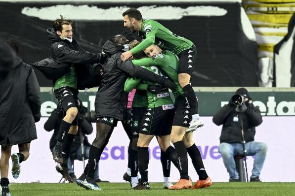 Cercle mag vieren na 3-1 tegen Oostende. Groen-zwart stoot door in de beker.©JASPER JACOBS BELGA