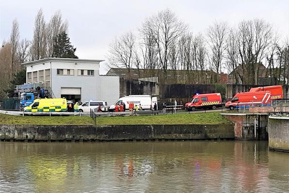 In het pompgebouw nabij het sluizencomplex kwam arbeider om het leven.© BF