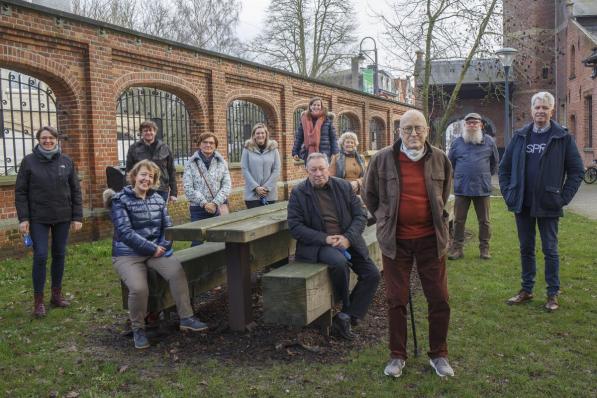 De zorgzame buren en vrijwilligers van project Warm Moorslede.© Jan Stragier