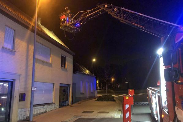 De brandweer voerde een uitgebreide veiligheidscontrole uit.© CLL