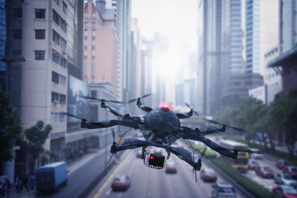 Beeld ter illustratie: straks houden drones ons rijgedrag in de gaten.© Getty Images