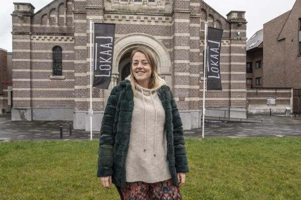 Lotte Geertsen volgt Melanie Vanstaen op als marktverantwoordelijke van Lokaal in Roeselare: “Het sluit perfect aan bij mijn bijberoep als voedingsdeskundige.”© Stefaan Beel