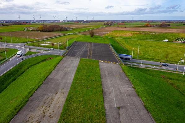 De huidige brug van de A19 eindigt ter hoogte van de Ieperse Noorderring.© Foto Kurt