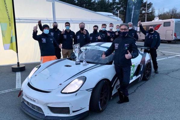 Nicolas Vandierendonck en Didier Rousseau wonnen in een Porsche Cayman de 200 minuten van Zolder.© GF