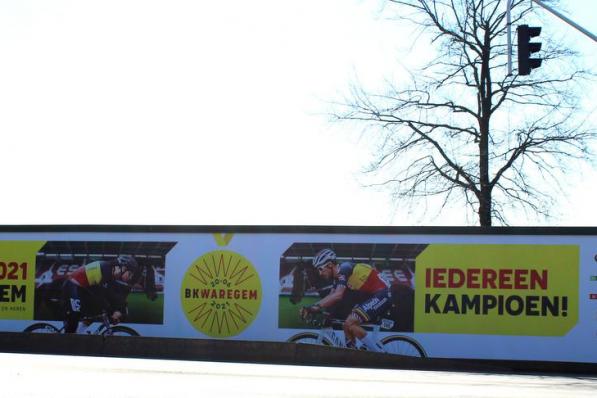 De banner van het BK Wielrennen op 20 juni in Waregem werd vandaag voorgesteld.© DJW