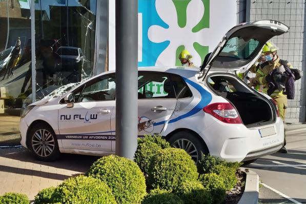 Vermoedelijk ligt een verkeerd parkeermanoeuvre aan de basis van het ongeval.© GVZ