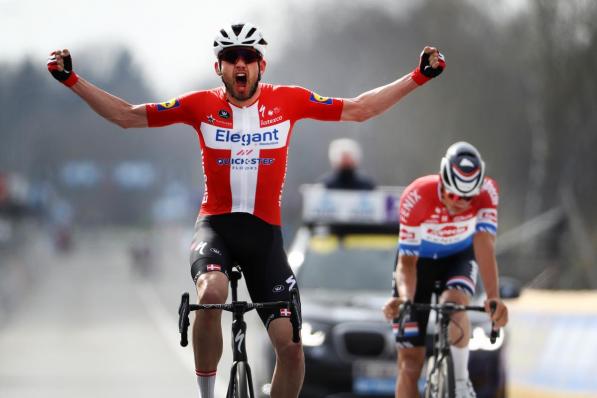 De Deense Kasper Asgreen van Deceuninck - Quick-Step wint de Ronde van Vlaanderen.©DAVID PINTENS BELGA