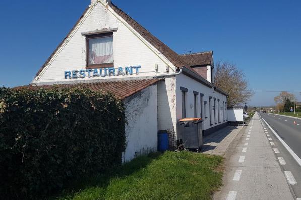 Het getroffen restaurant werd intussen overgenomen en veranderde van naam.© BB