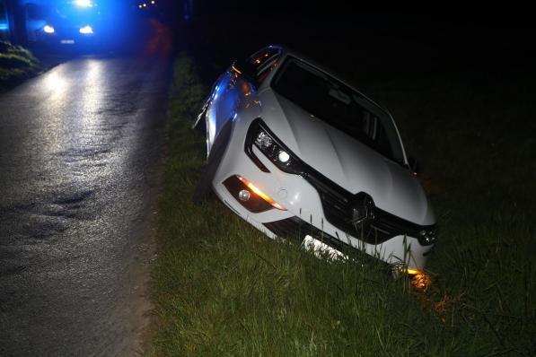 De auto belandde in de gracht.© NDZ