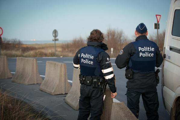 De politie seinde het gestolen voertuig internationaal.© BELGA