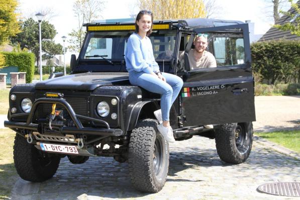 Lia Iacono trekt samen met haar vriend Kevin Vogelaere een half jaar door Europa.© Jeffrey Roos