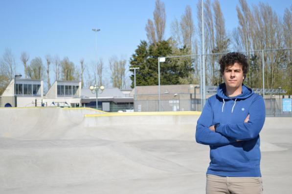 Robbe Dheuninck op het skatepark waar hij al vaak actief was.©Dylan Vynck