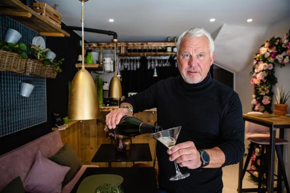 Patrick Vanhove zag een gat in de markt in Brugge.© Davy Coghe