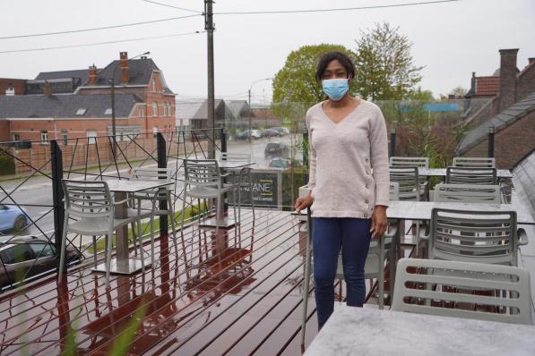 Nadine Ngalula op het dakterras.© (Foto Luc)