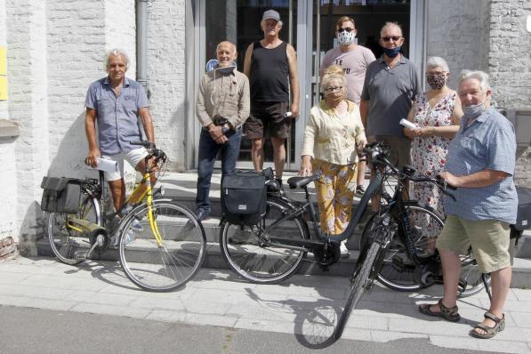 Het enthousiaste team achter de vzw OOkunst in Kortemark.© (Foto Coghe)