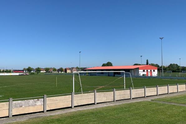 Het voetbalveld van VK Langemark-Poelkapelle.© BP