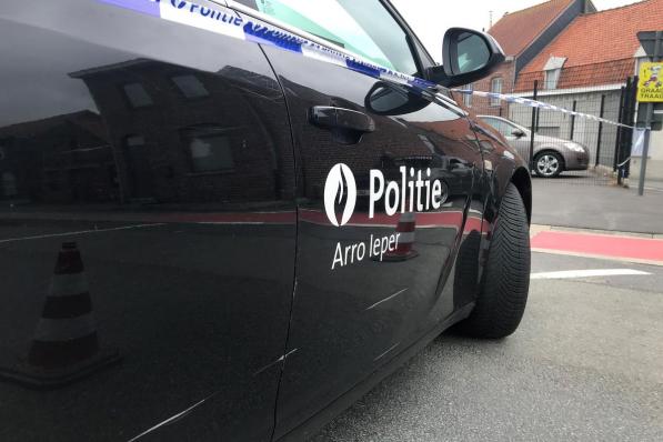 De politie van Arro Ieper kon de dader op heterdaad betrappen.© foto DBI