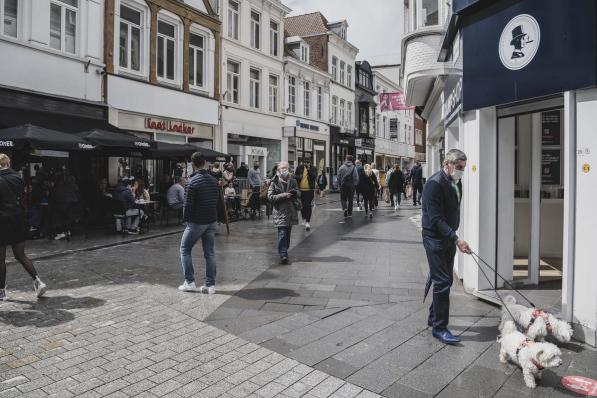 De handelskernen van West-Vlaamse steden en gemeenten lijden volgens Unizo onder opmars van de baanwinkels en grote retailparken in de rand.© Olaf Verhaeghe