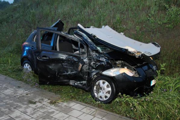 De vrouw moest uit haar wagen bevrijd worden.© GVZ
