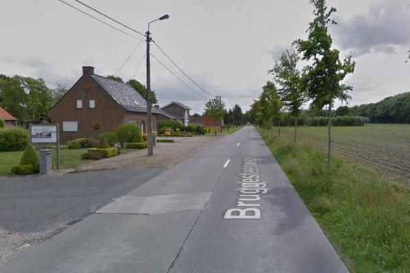 Er komt eindelijk een fietspad langs de Bruggesteenweg.© Google