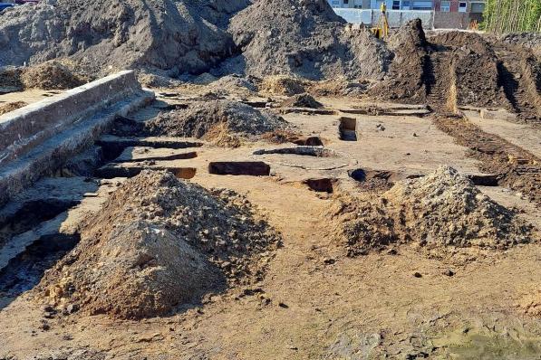 Op de KTA-site werden bij archeologische opgravingen sporen uit de ijzertijd aangetroffen. (foto Weymeis)