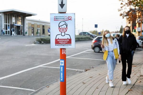 Net als in Groenhove vervalt ook in de stationsbuurt de mondmaskerplicht vanaf 1 juli.©Johan Sabbe