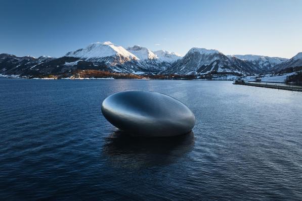 diner dans les fjords norvégiens